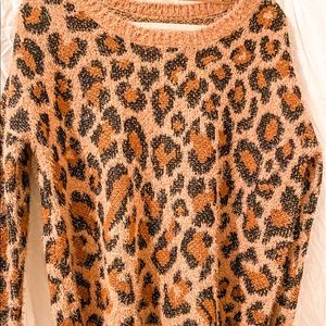 Wonderly Leopard Print Fuzzy Sweater